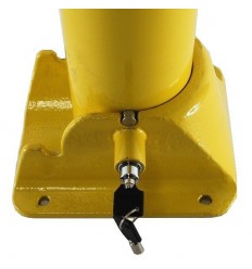 H/D Fold Down Post, Chain Kit & No Parking Logo's 