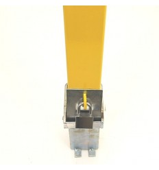 Removable 100P Bollard with Reflective Strip